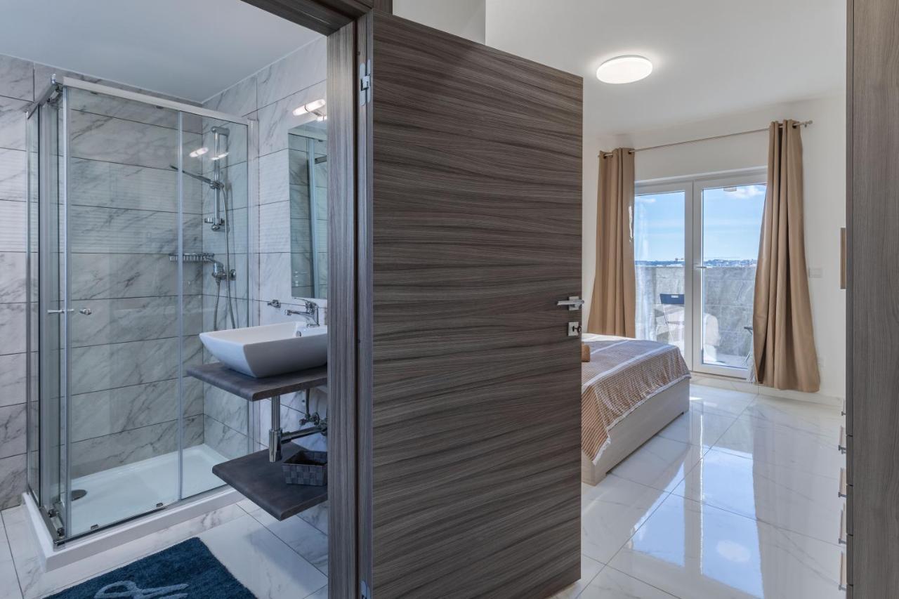 Terrace View- A Charming Two Bedrooms Penthouse Ac-Wifi Msida Ngoại thất bức ảnh