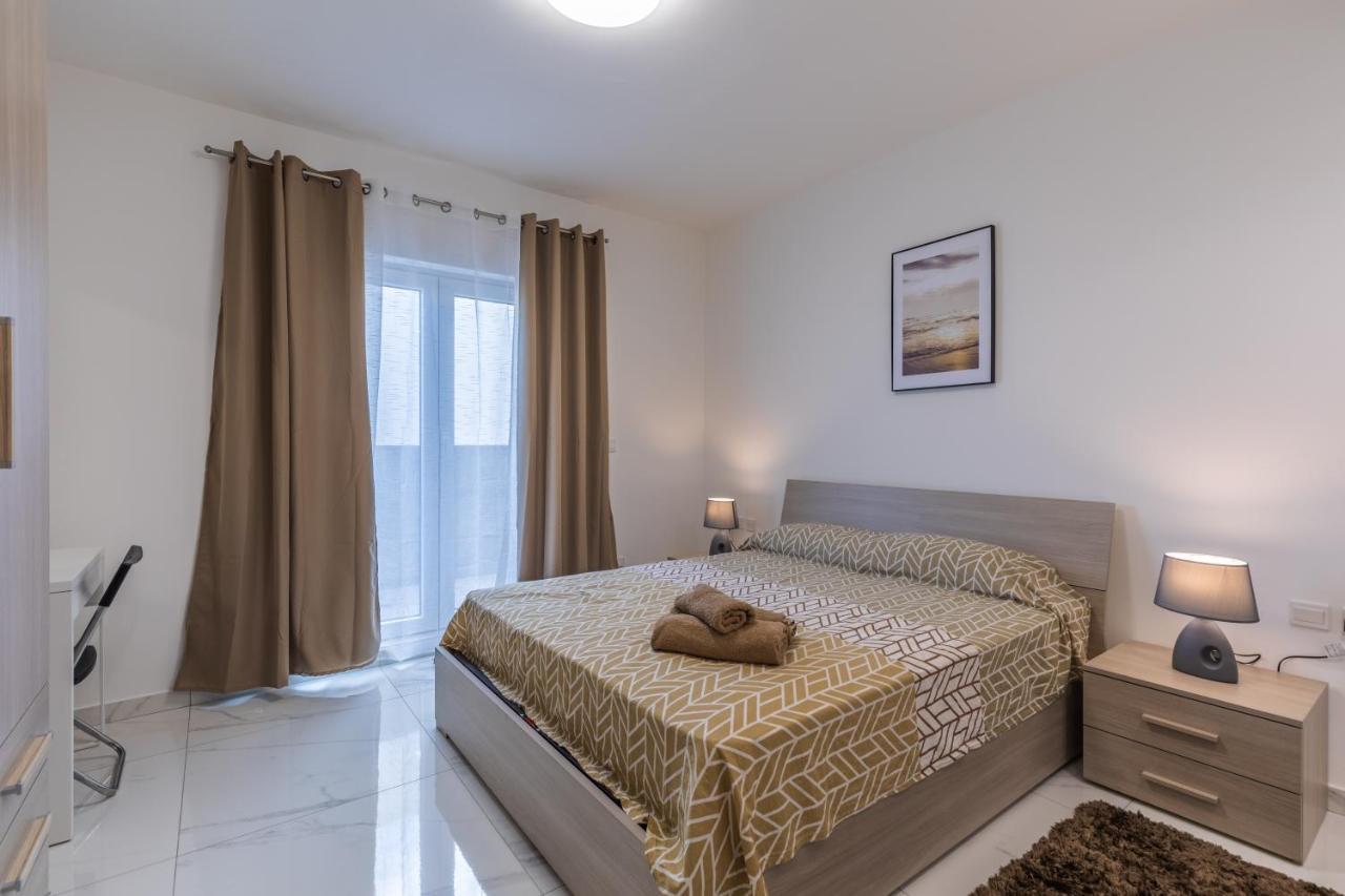 Terrace View- A Charming Two Bedrooms Penthouse Ac-Wifi Msida Ngoại thất bức ảnh